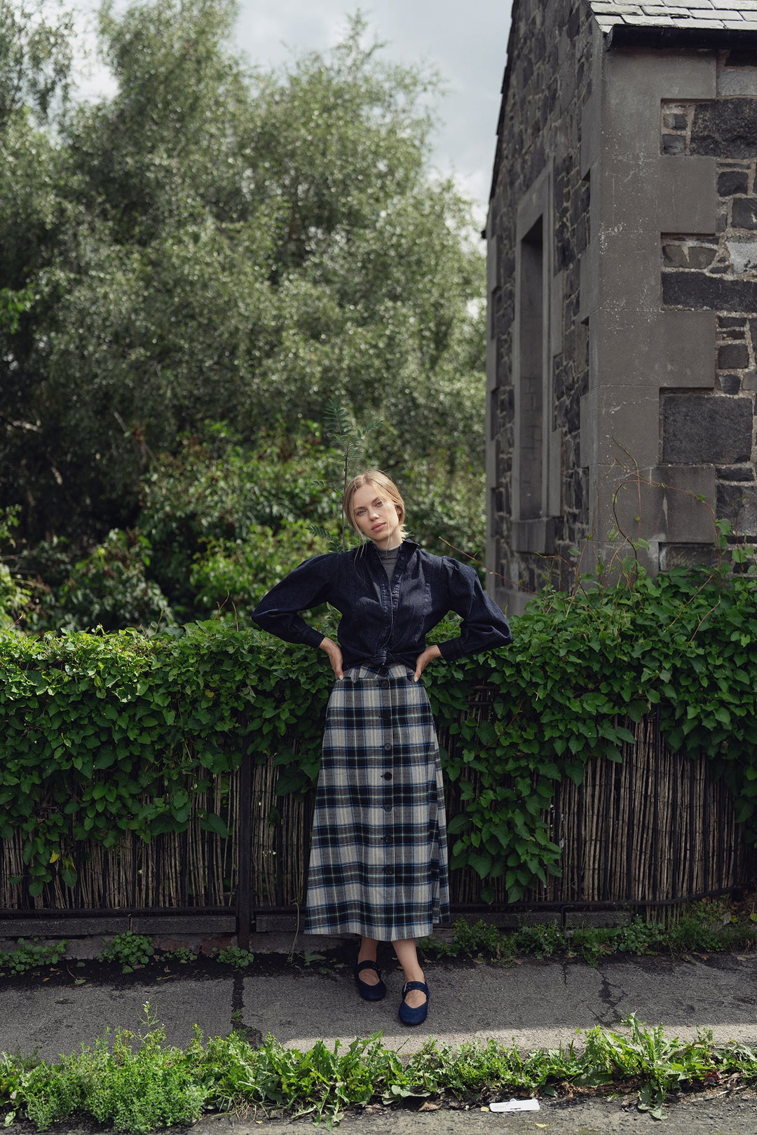 Plaid Button Down A-Line Skirt-Black/White/Blue