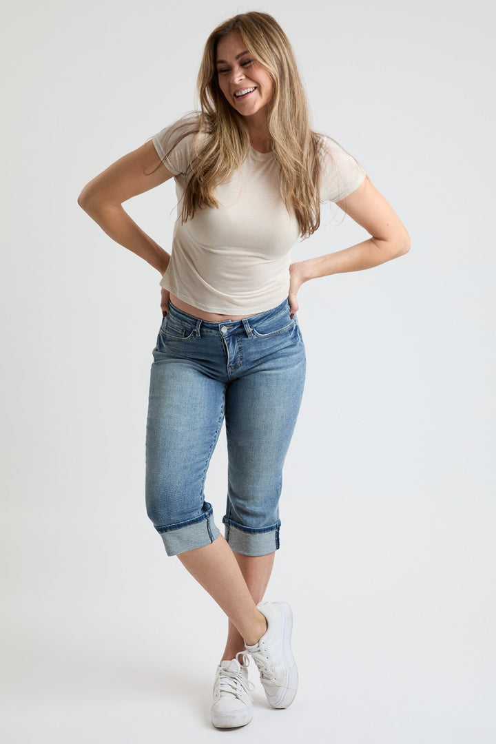 Women's Premium Stretch Essential Cuff Capri