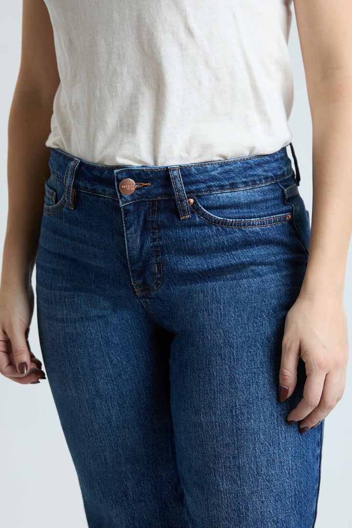 Women's High Rise Wide Leg Jeans with Raw Hem