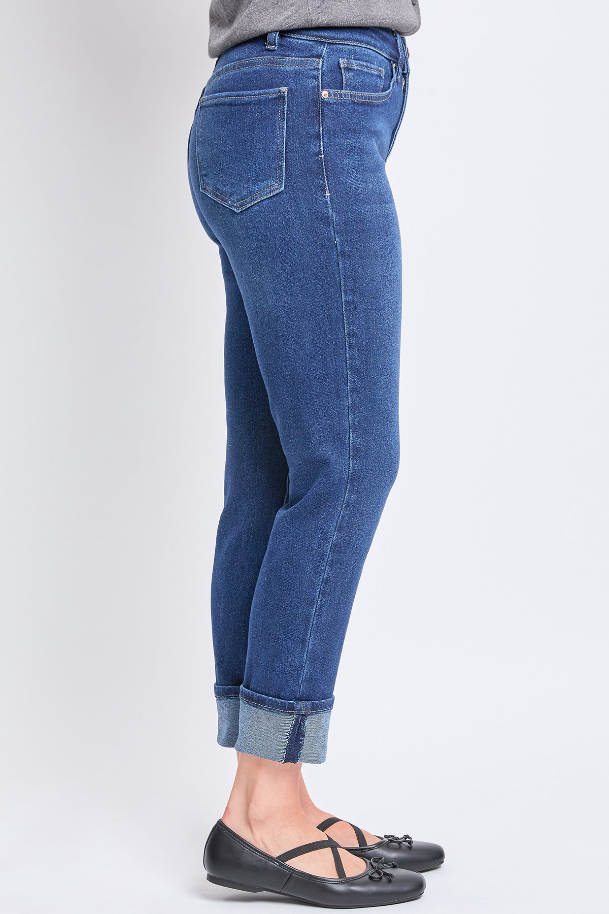 Women's High Rise Vintage Wash Straight Cuff Jean