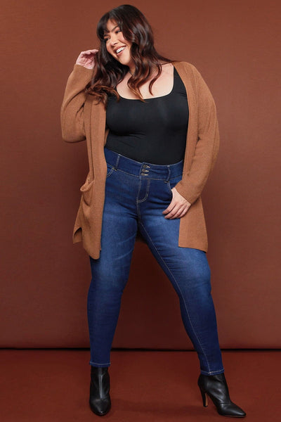 Women's Plus Size Essential Skinny Jeans