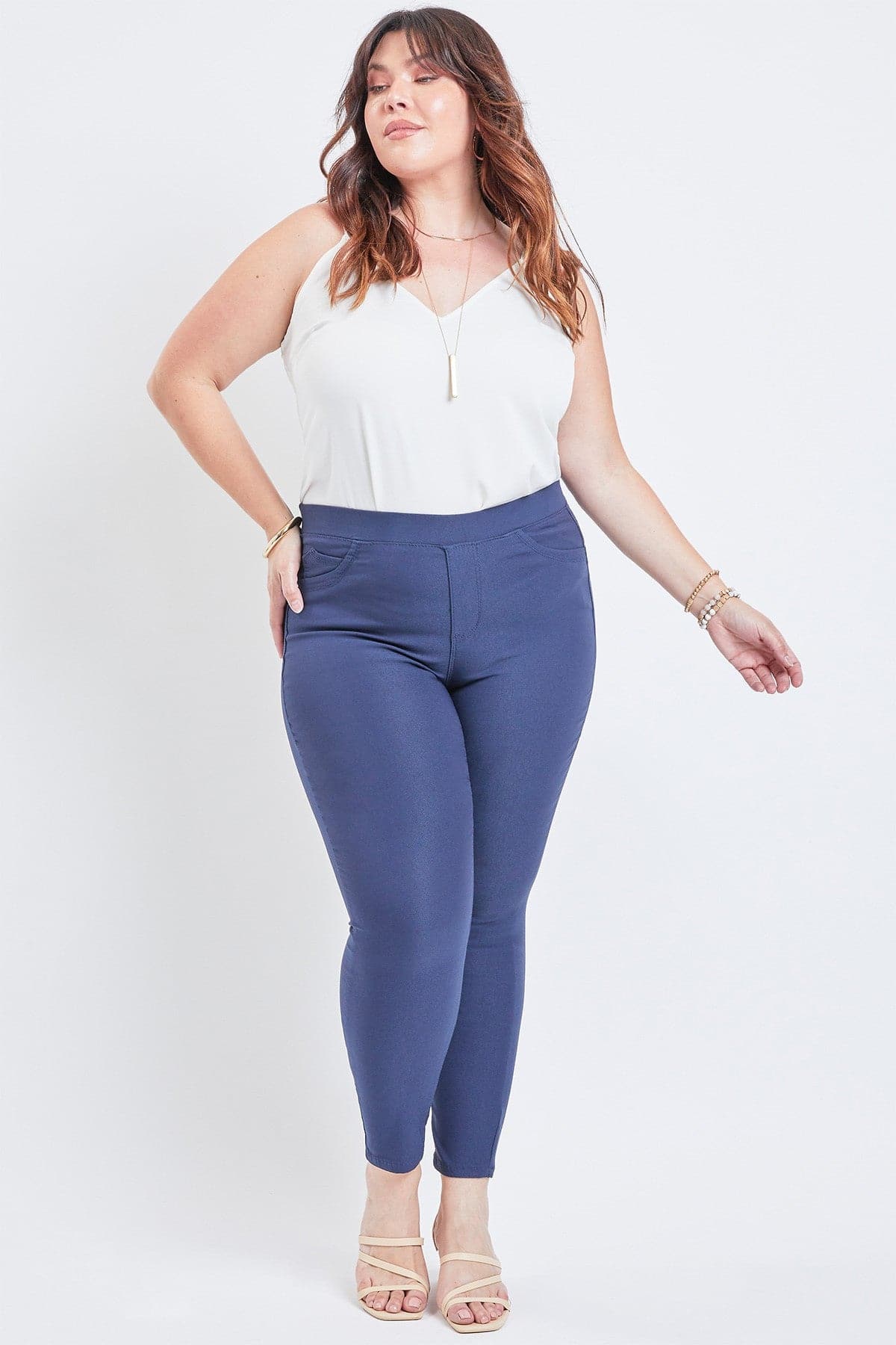 Women's Plus Size Mid Rise Hyperstretch Jegging