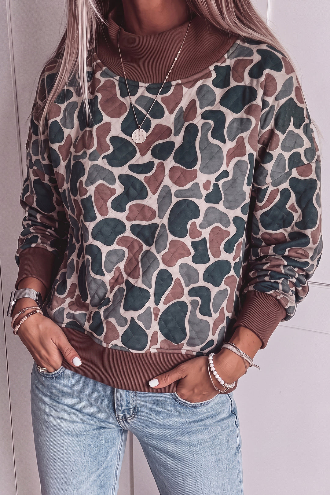 Multicolour Camouflage Print Quilted Contrast Ribbed Mock Neck Sweatshirt