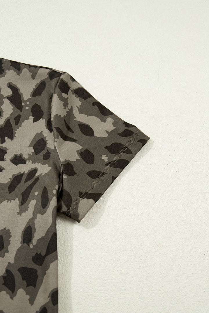 Brown Retro Leopard Print Mock Neck Slim Tee