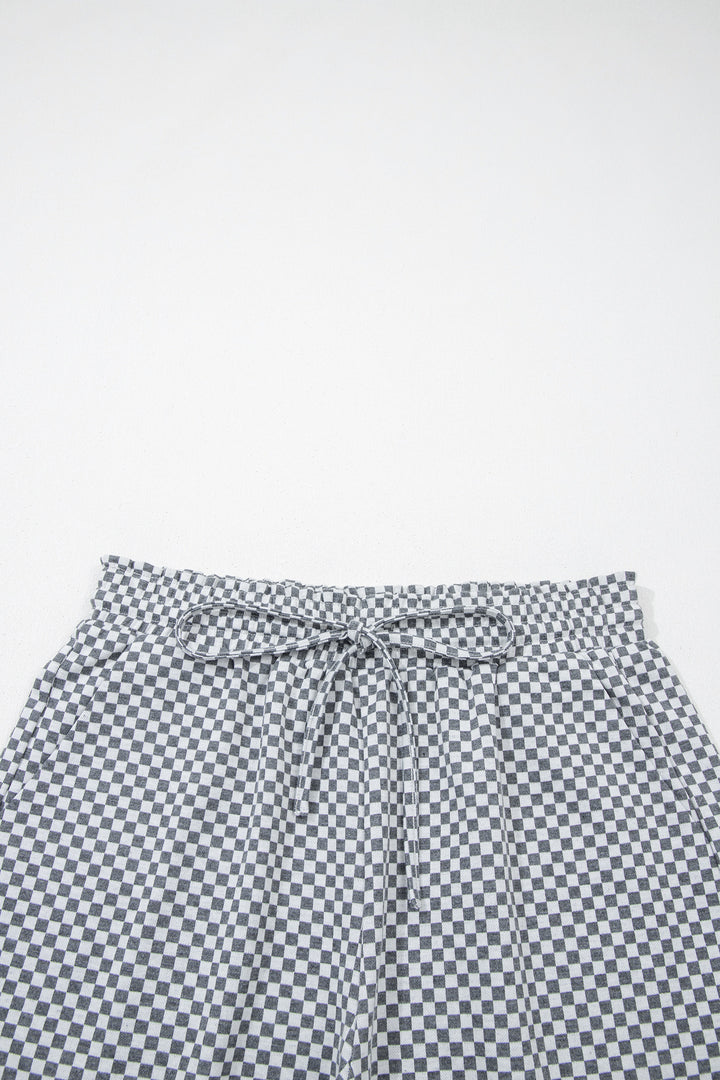 Gray Checkerboard Print Drawstring Elastic Waist Pocketed Shorts