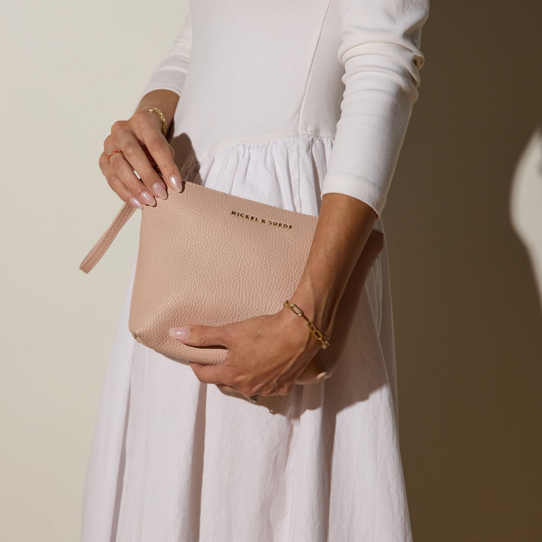 Blush Essential Pouch