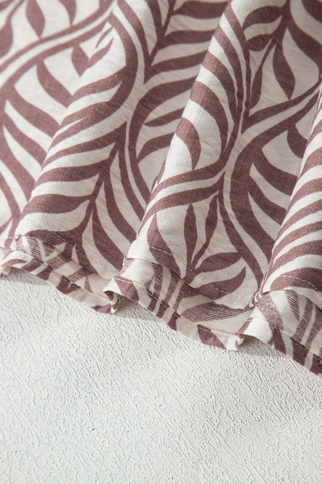 Brown Leaf Print Standing Collar Puff Sleeve Top