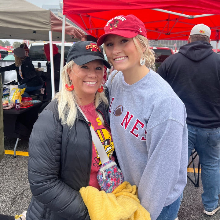 Cyclone Cardinal Iowa State University Ninas