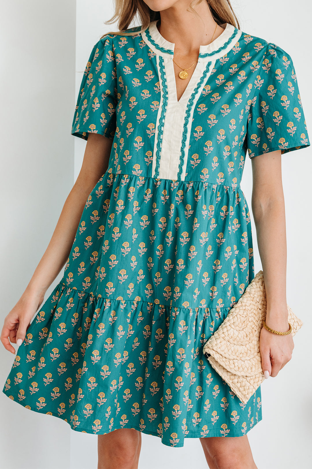 Green Contrast Trim V Neck Short Sleeve Floral Dress