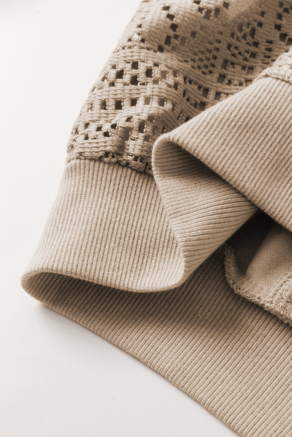 Rheaissa Seam Ribbed Trim Sweatshirt