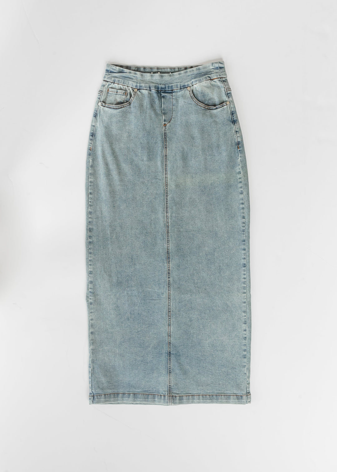 Donna Classic Wash Maxi Denim Skirt
