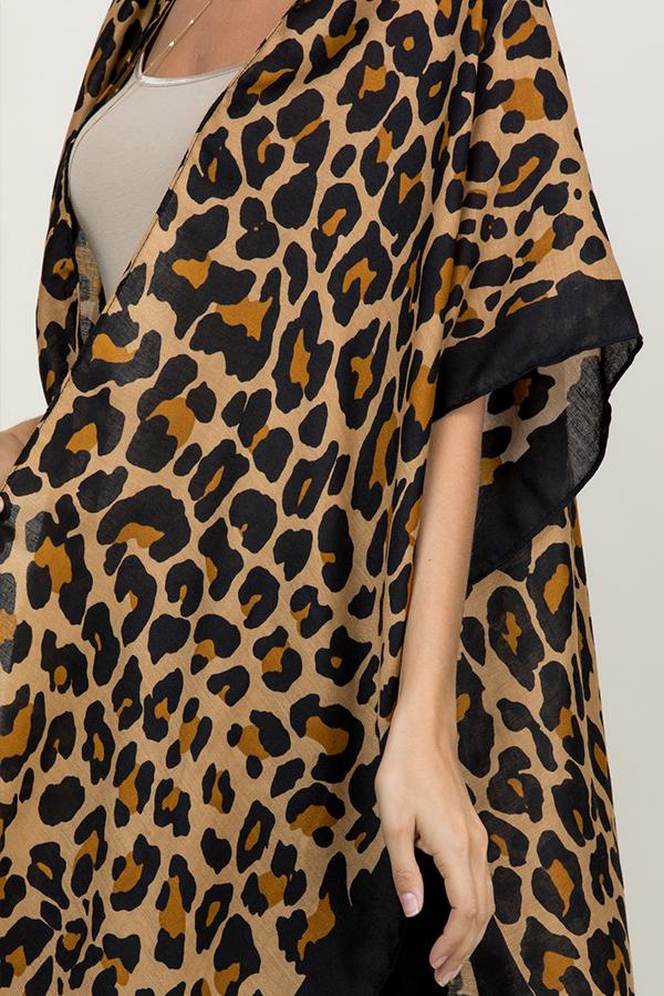 Pn222x078 - Leopard Print Knee Length Kimono