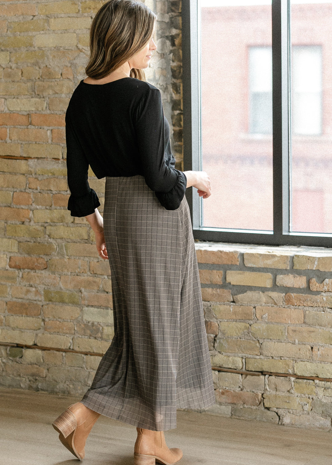 Essential Black Ruffled 3/4 Sleeve Top - FINAL SALE