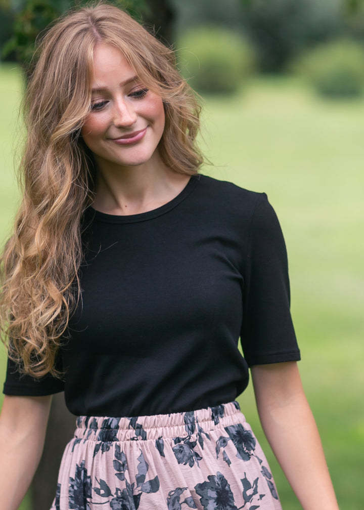 Essential Ribbed Half Sleeve Tee