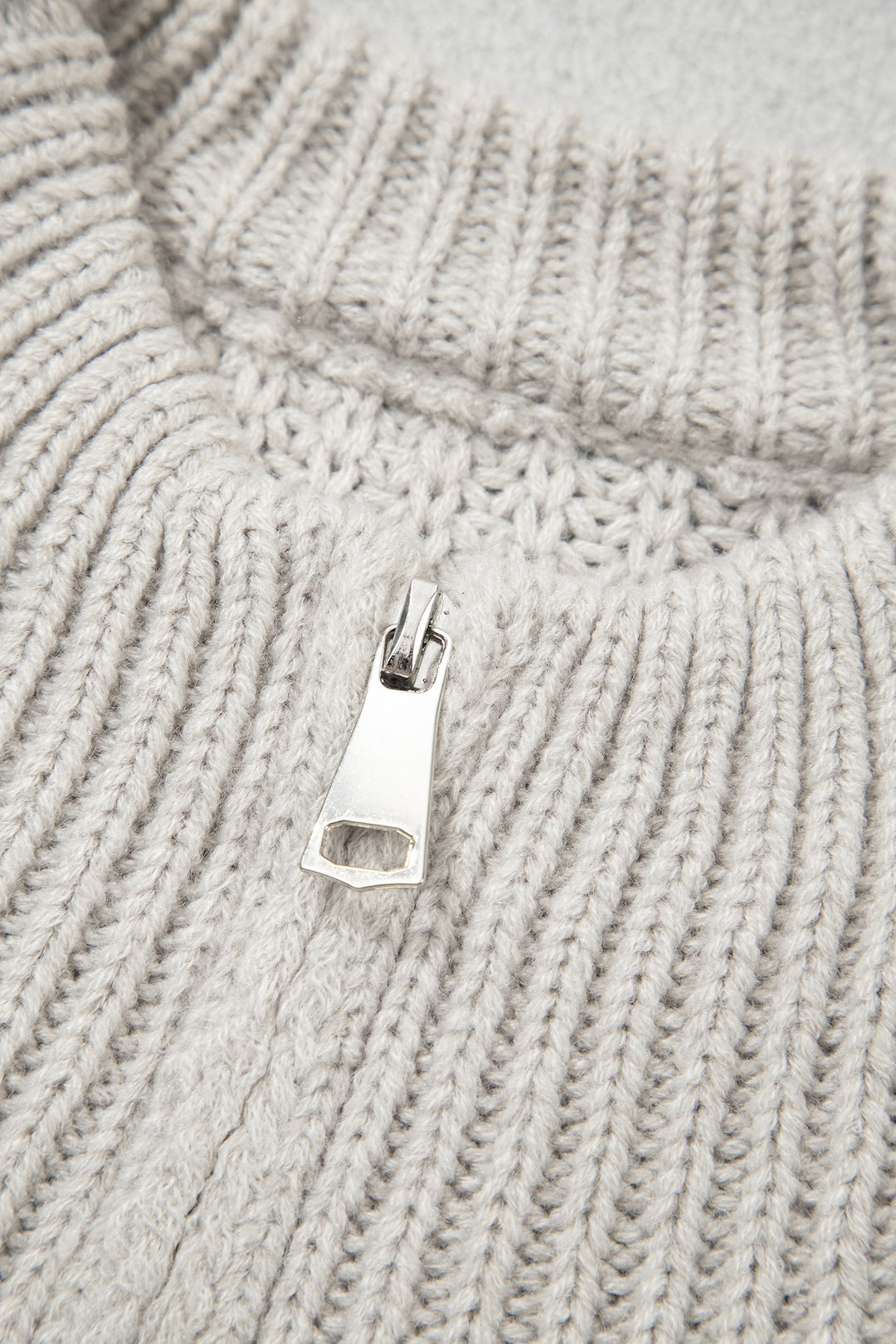 Jet Stream Solid Color Short Sleeve Zipper Knit High Neck Sweater