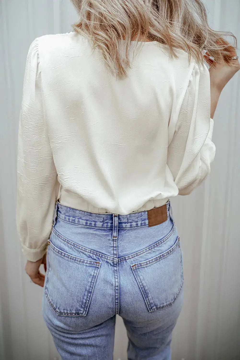 Textured V-Neck Long Sleeve Blouse