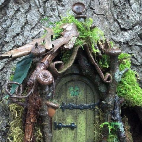 “Play With Fairies” Perfume