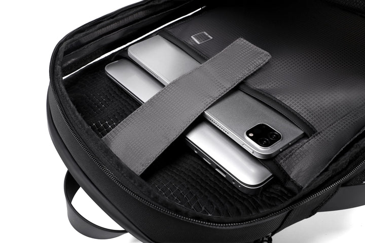 Professional Minimalist Backpack 302