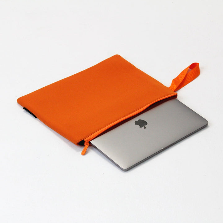 LAPTOP SLEEVE BURNT ORANGE