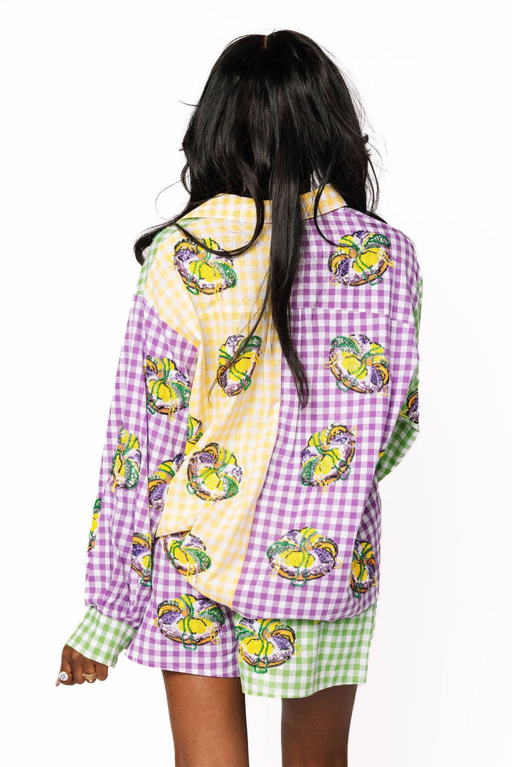 Queen of Sparkles Colorblock Mardi Gras Gingham King Cake Short
