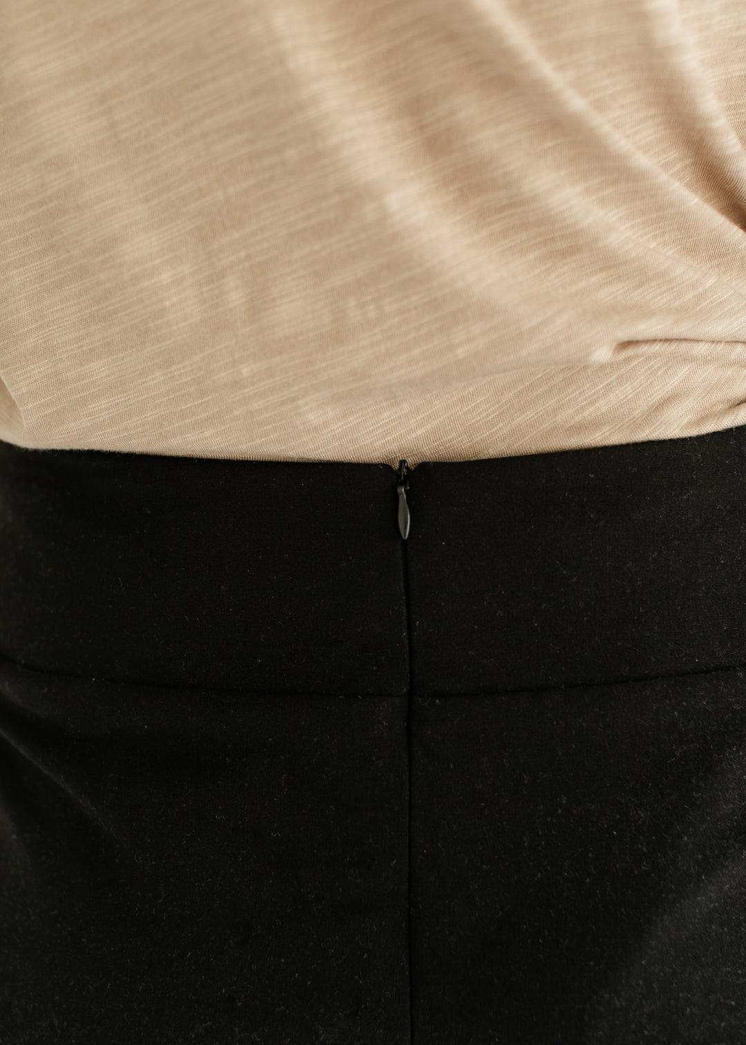 Wanda Classic Pencil Midi Skirt